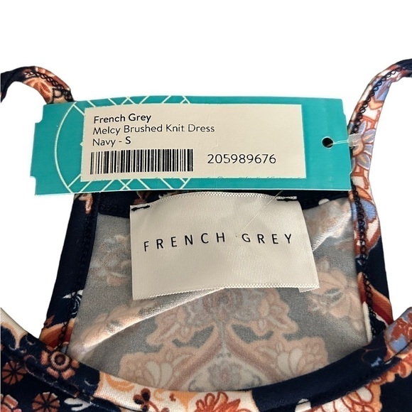 𝅺French Grey Melcy Brushed Knit Dress • NWT • Size: Small​ - Picture 3 of 5